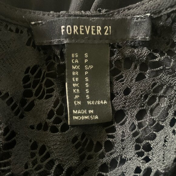 FOREVER‎ 21 WOMEN'S BLACK LINED LACE V-BACK 3/4 SLEEVE DRESS SIZE SMALL-EUC - Picture 9 of 10